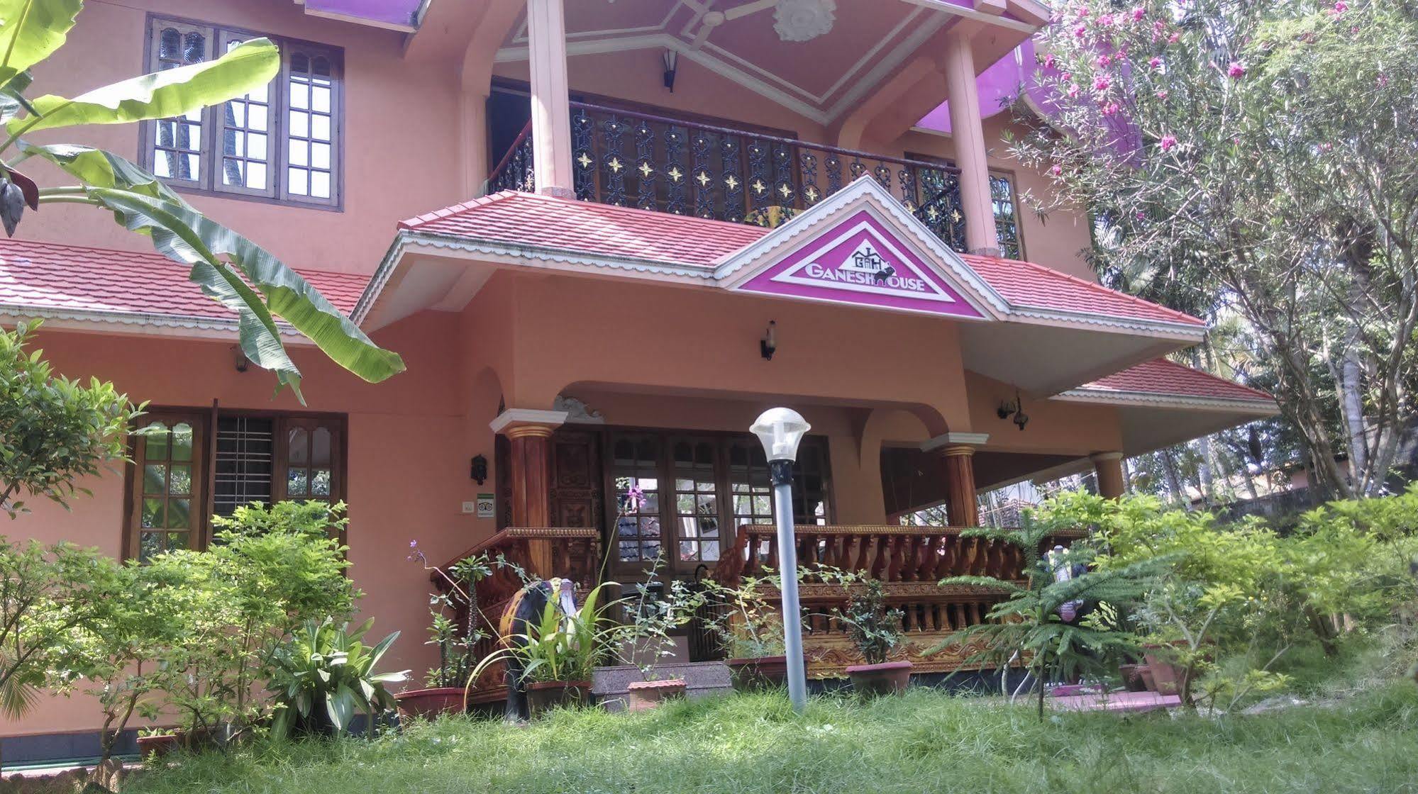 Ganesh House Homestay Kovalam Extérieur photo